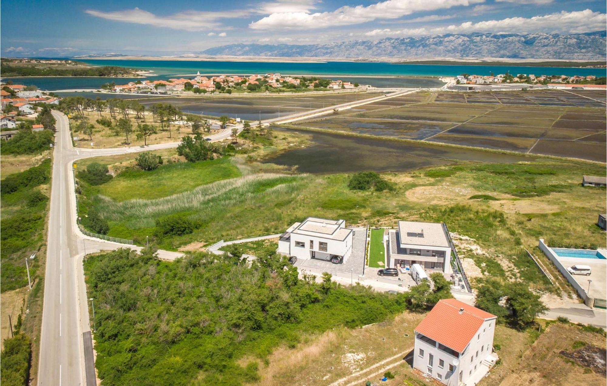 Villa Nin Eksteriør billede